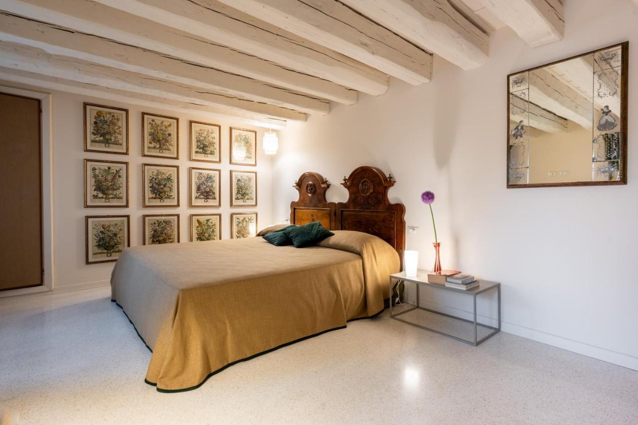 Apartamento Palazzo Borgoloco Venecia Exterior foto